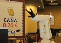Por un precio que oscila los 20.000 € puedes tener un robot colaborativo camarero