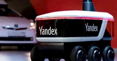 Yandex el robot repartidor que se mueve por Moscú